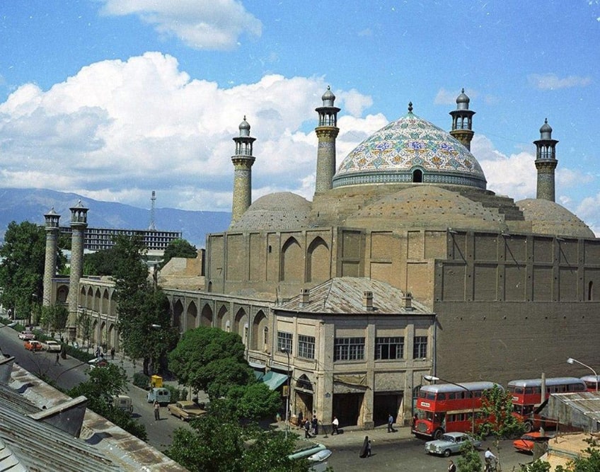 اختصاص بودجه ای  بالغ بر : 2.000.000.000 ریال ، از عواید موقوفات در جهت حفظ و نگهداری از بنای 150 ساله ی مدرسه عالی شهید مطهری